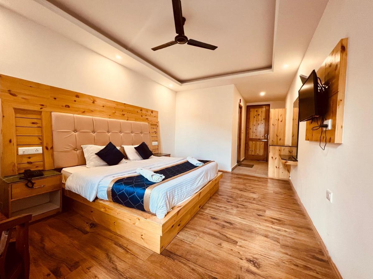 The Radhika - A Luxury Resort In Mountains Manāli Eksteriør billede